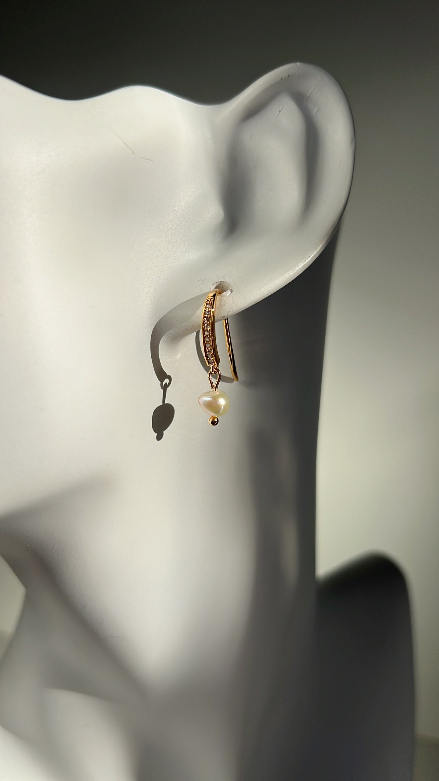 Golden Pearl Harmony •  18K Gold plated