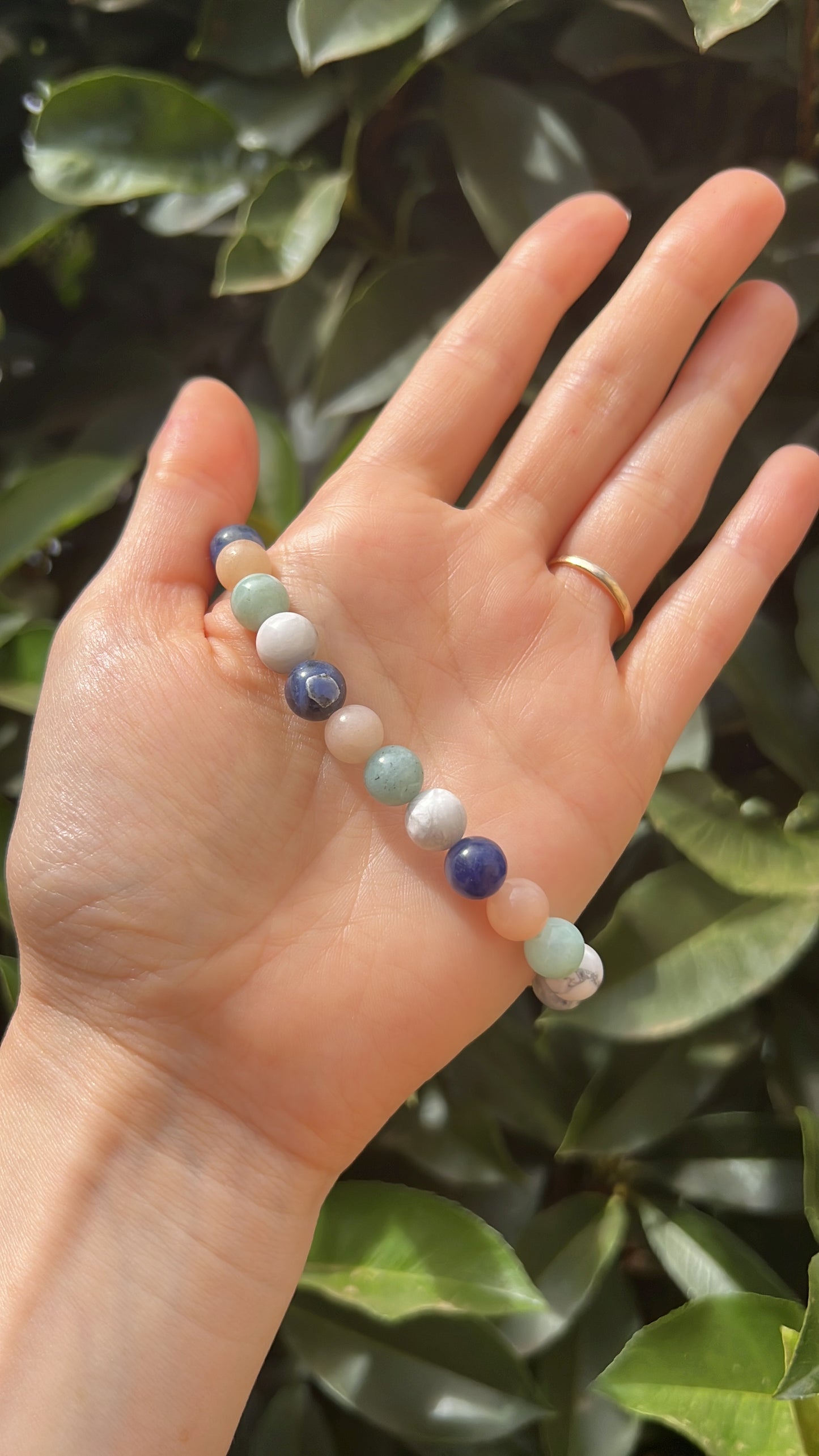 Happiness x Trust • Bracelet • Amazonite x Blue Sodalite x Howlite x Pink Aventurine