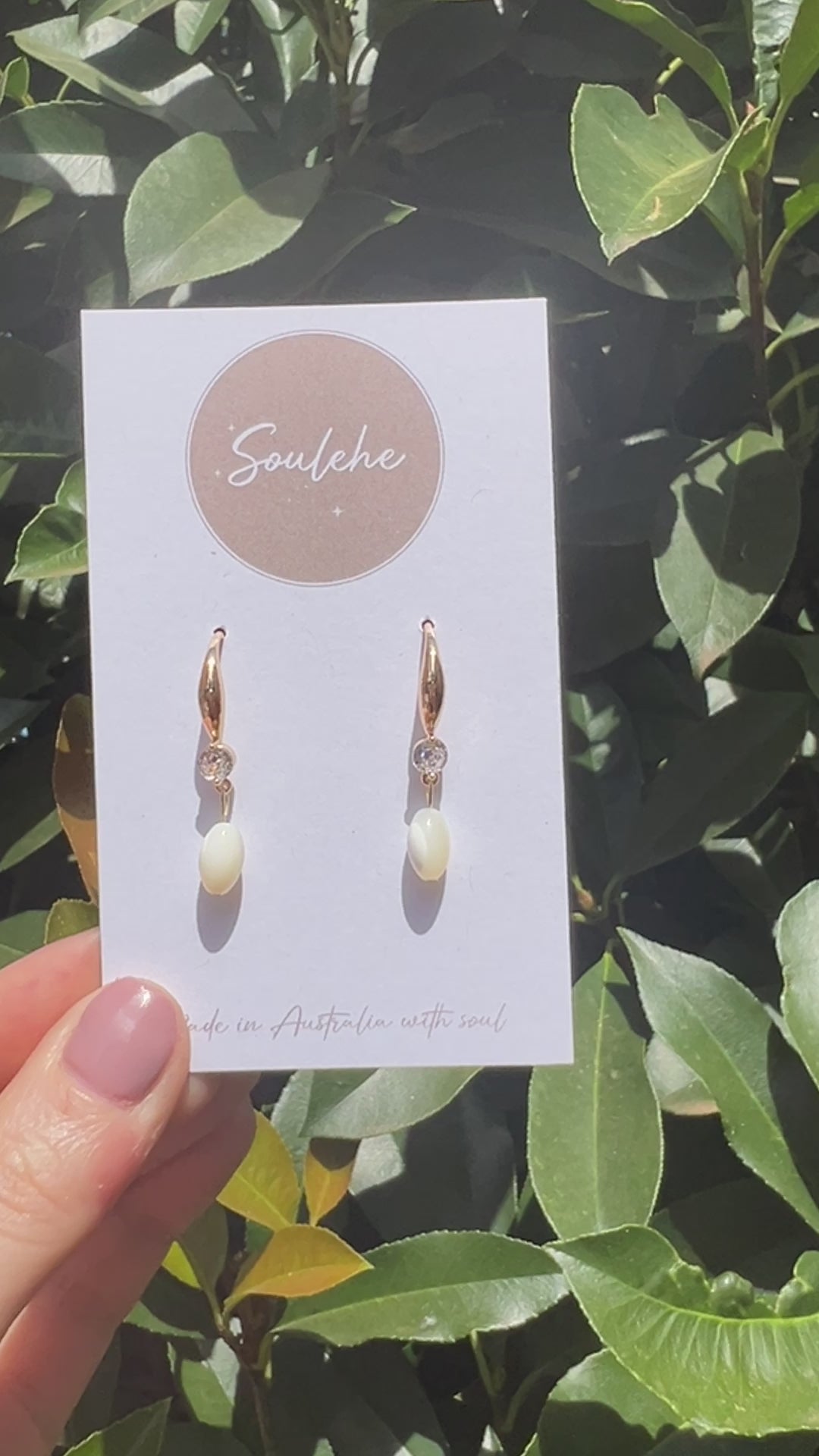 shell gold earrings